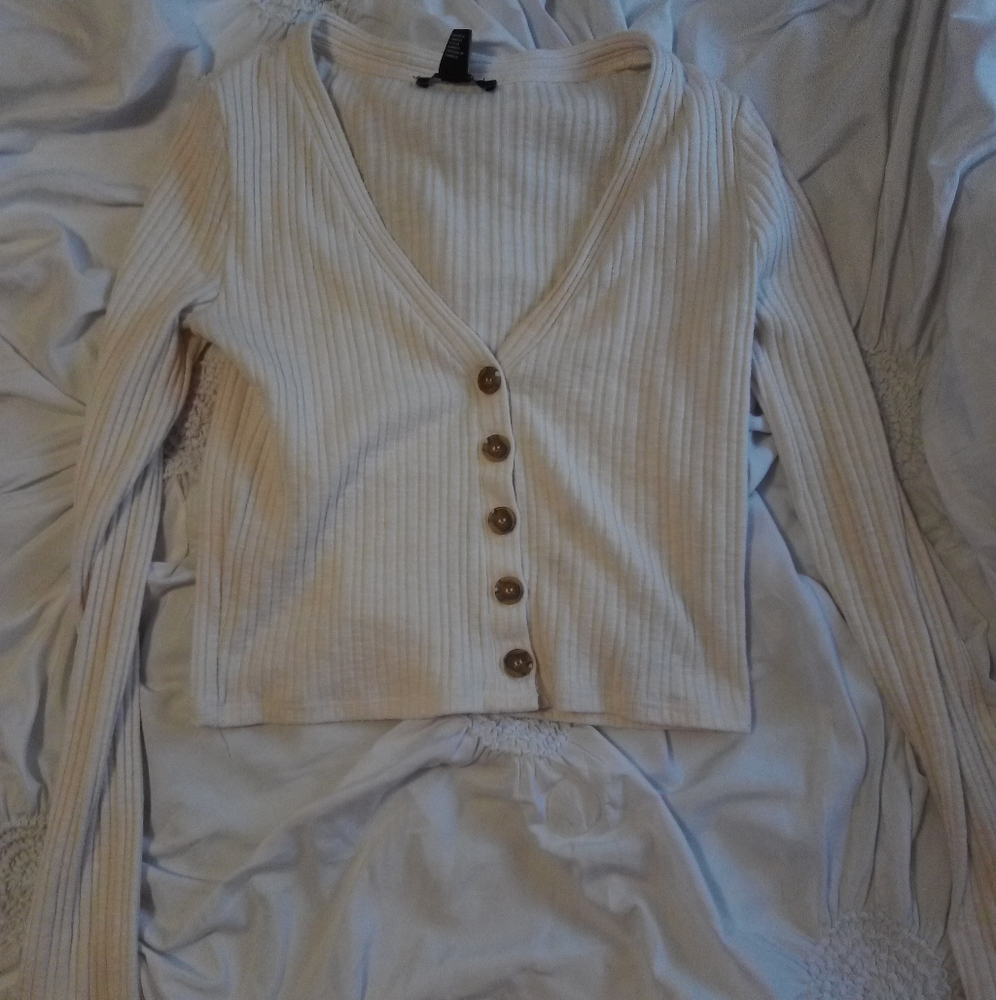 Fitted sweater shirt